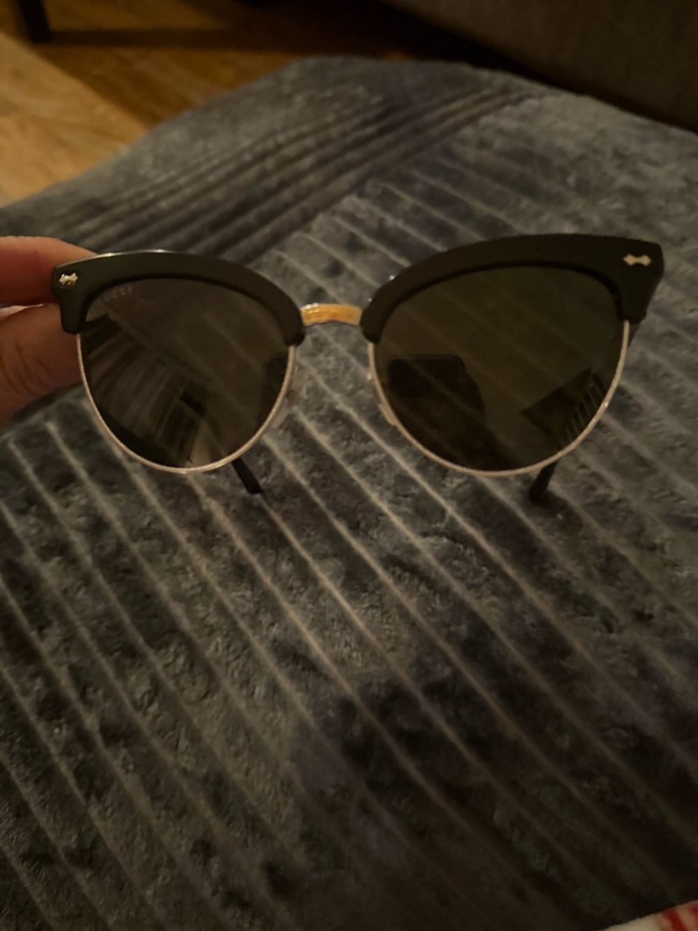 Gucci Black and Gold Cat-Eye Sunglasses for Women